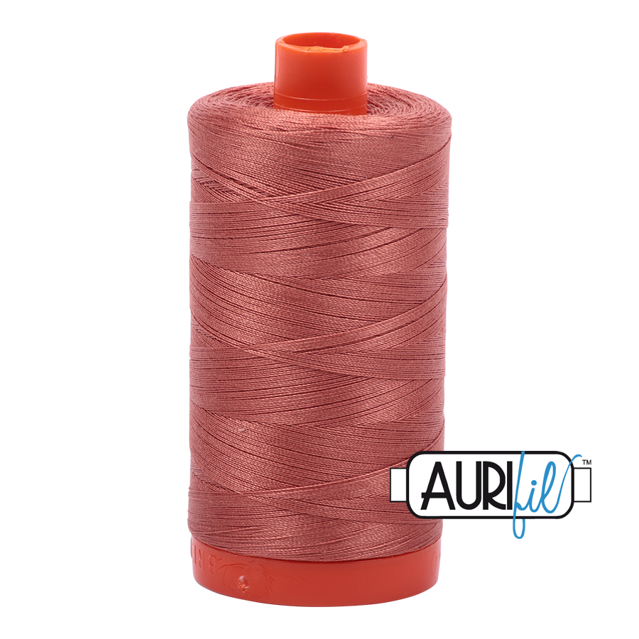 Aurifil 6728 Cinabre